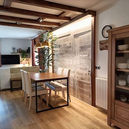 Espectacular Y Acogedor Apartamento Con Todas Las Comodidades Biescas  Bagian luar foto