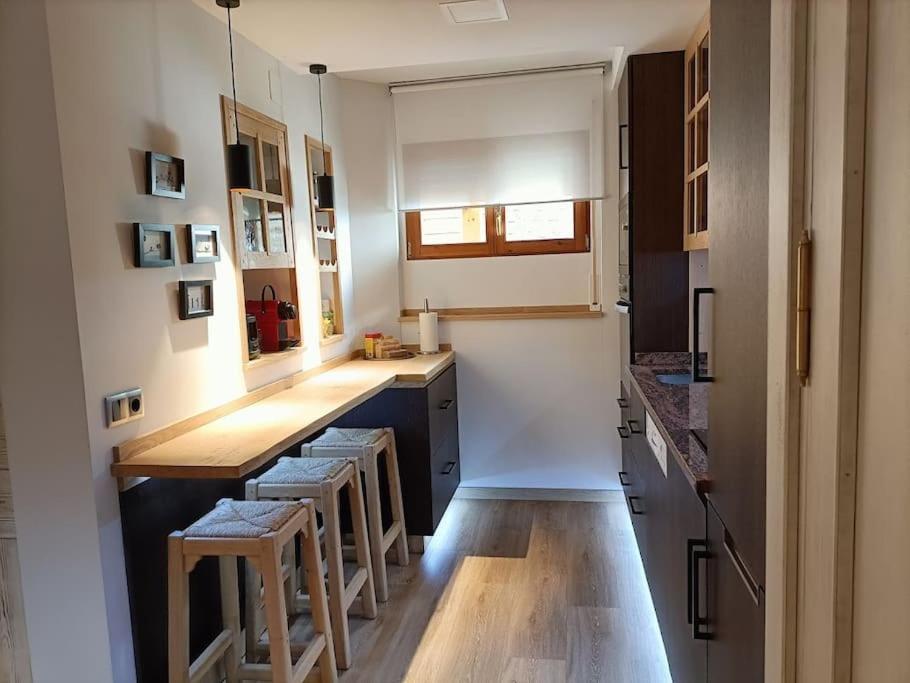 Espectacular Y Acogedor Apartamento Con Todas Las Comodidades Biescas  Bagian luar foto